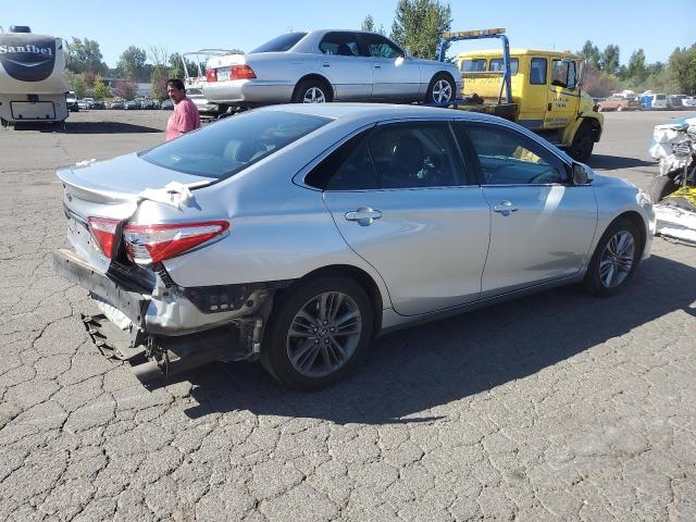 4T1BF1FK7GU576396 - 2016 TOYOTA CAMRY LE SILVER photo 3
