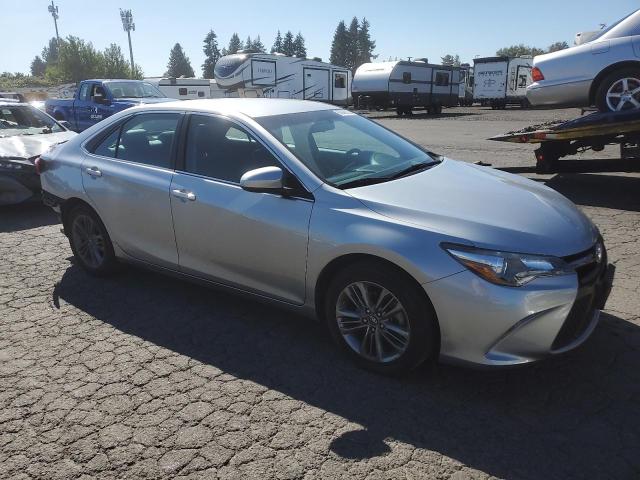 4T1BF1FK7GU576396 - 2016 TOYOTA CAMRY LE SILVER photo 4