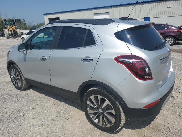 KL4CJESM4NB519405 - 2022 BUICK ENCORE PREFERRED ვერცხლისფერი ფოტო 2