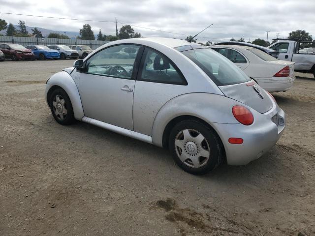 3VWCD21C9YM499862 - 2000 VOLKSWAGEN NEW BEETLE GLS Արծաթագույն լուսանկար 2