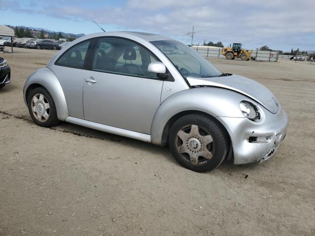 3VWCD21C9YM499862 - 2000 VOLKSWAGEN NEW BEETLE GLS Արծաթագույն լուսանկար 4