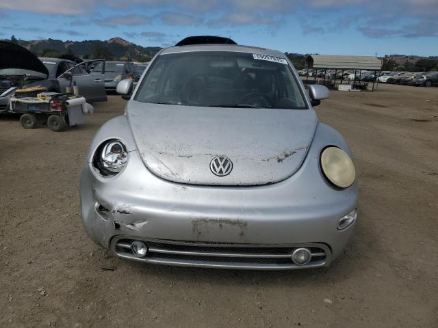 3VWCD21C9YM499862 - 2000 VOLKSWAGEN NEW BEETLE GLS Արծաթագույն լուսանկար 5