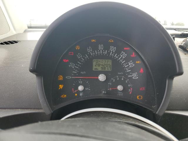 3VWCD21C9YM499862 - 2000 VOLKSWAGEN NEW BEETLE GLS Արծաթագույն լուսանկար 9