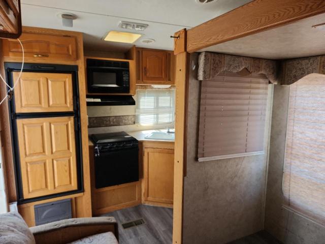 4YDF245275B060940 - 2005 KEYSTONE COUGAR WHITE photo 6