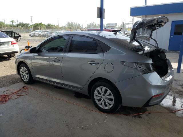3KPC24A66NE181704 - 2022 HYUNDAI ACCENT SE GRAY photo 2
