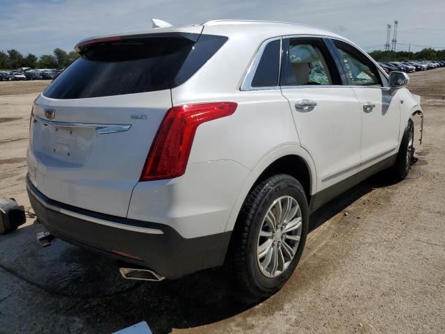 1GYKNBRS8HZ320968 - 2017 CADILLAC XT5 LUXURY WHITE photo 3