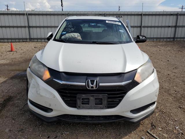 3HGRU5833HM017196 - 2017 HONDA HR-V WHITE photo 5