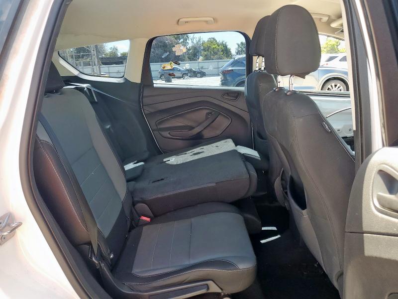 1FMCU0F72HUD10317 - 2017 FORD ESCAPE S 白色 照片 11