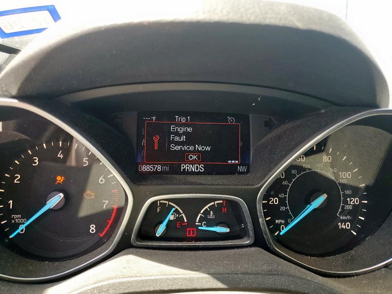 1FMCU0F72HUD10317 - 2017 FORD ESCAPE S 白色 照片 9