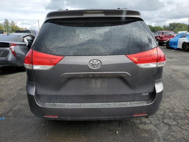 5TDYK3DC2BS165891 - 2011 TOYOTA SIENNA XLE GRAY photo 6