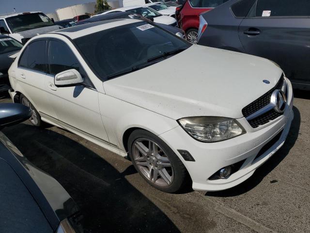 WDDGF56X99R050795 - 2009 MERCEDES-BENZ C 350 WHITE photo 4