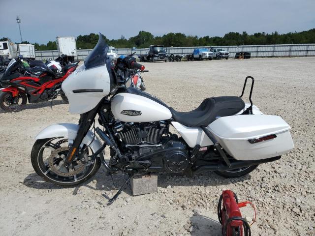 1HD1KB715RB628385 - 2024 HARLEY-DAVIDSON FLHX WHITE photo 3