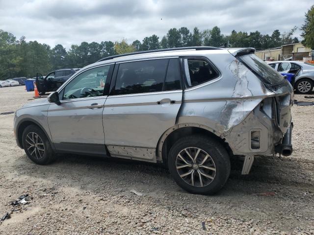 3VV2B7AX4KM096823 - 2019 VOLKSWAGEN TIGUAN SE Күміс фото 2