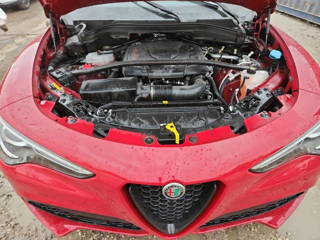 ZASPAKBN2P7D67913 - 2023 ALFA ROMEO STELVIO TI Qırmızı foto 12
