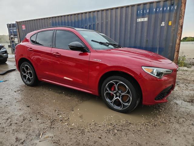 ZASPAKBN2P7D67913 - 2023 ALFA ROMEO STELVIO TI Qırmızı foto 4