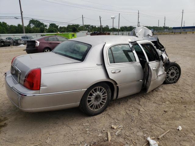 2LNBL8CV9AX631656 - 2010 LINCOLN TOWN CAR SIGNATURE LIMITED SILVER photo 3