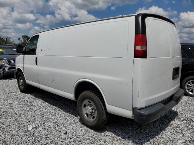 1GCWGAFP4J1212041 - 2018 CHEVROLET EXPRESS G2 WHITE photo 2