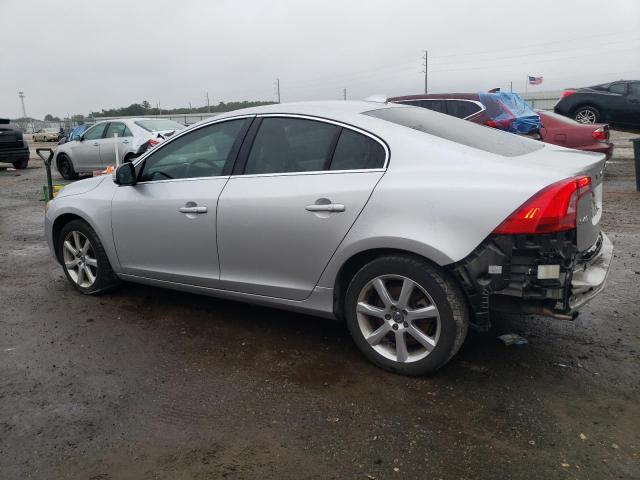 YV126MFK1G2394169 - 2016 VOLVO S60 PREMIER SILVER photo 2