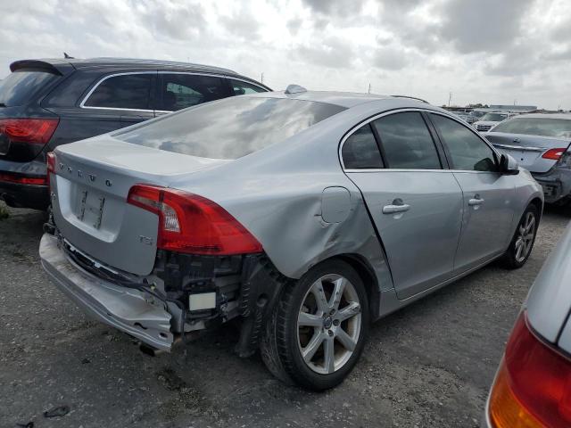 YV126MFK1G2394169 - 2016 VOLVO S60 PREMIER SILVER photo 3