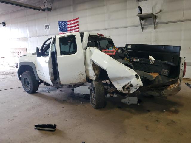 1GCHK29628E214826 - 2008 CHEVROLET SILVERADO K2500 HEAVY DUTY WHITE photo 2