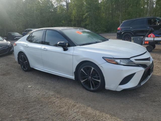 4T1B61HK8KU179639 - 2019 TOYOTA CAMRY XSE WHITE photo 4
