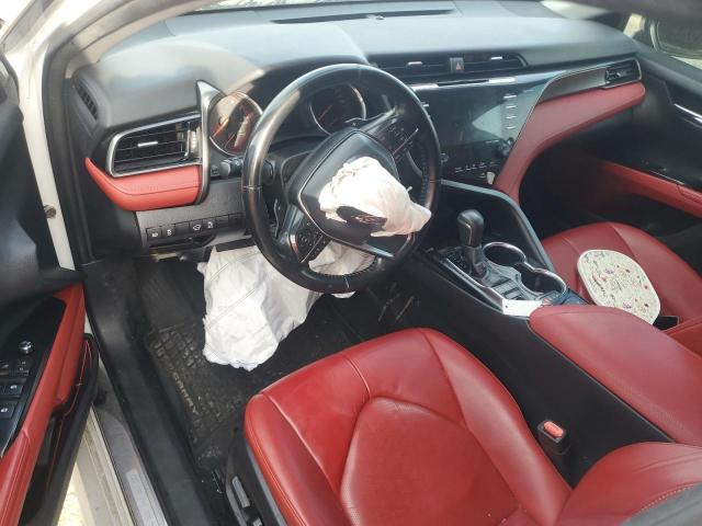 4T1B61HK8KU179639 - 2019 TOYOTA CAMRY XSE WHITE photo 8