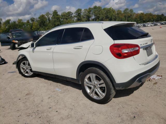 WDCTG4EB1JJ423279 - 2018 MERCEDES-BENZ GLA 250 WHITE photo 2