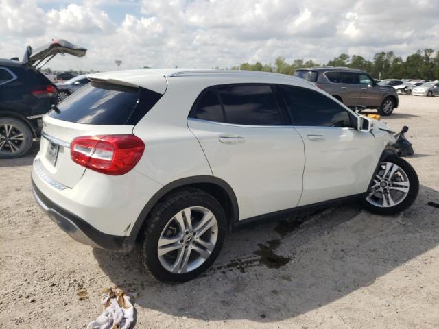 WDCTG4EB1JJ423279 - 2018 MERCEDES-BENZ GLA 250 WHITE photo 3