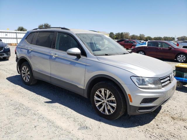 3VV1B7AX9LM053060 - 2020 VOLKSWAGEN TIGUAN S Gümüş foto 4