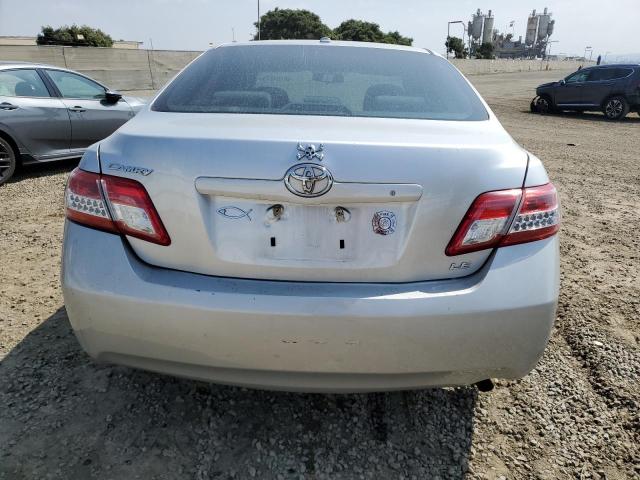 4T1BF3EK6AU060955 - 2010 TOYOTA CAMRY BASE ვერცხლისფერი ფოტო 6