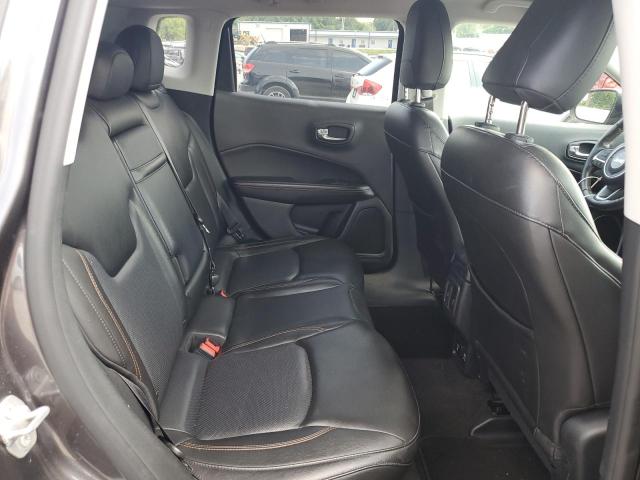 3C4NJDCB0JT259292 - 2018 JEEP COMPASS LIMITED 灰色 照片 10