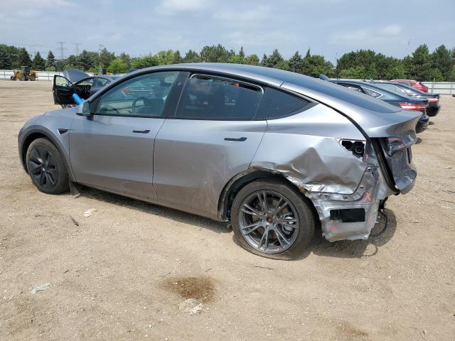 7SAYGDED7SF230739 - 2025 TESLA MODEL Y GRAY photo 2