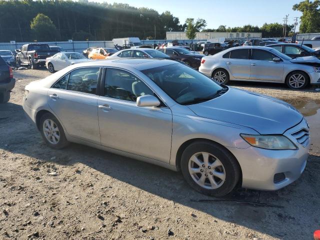 4T1BF3EK3BU195229 - 2011 TOYOTA CAMRY BASE SILVER photo 4