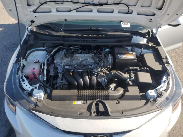 5YFEPMAE2NP382760 - 2022 TOYOTA COROLLA LE WHITE photo 11