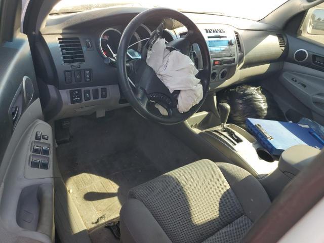 3TMLU4ENXBM073387 - 2011 TOYOTA TACOMA DOUBLE CAB WHITE photo 8