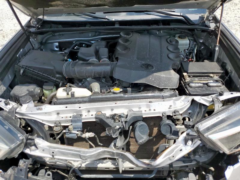 JTEBU5JRXF5265944 - 2015 TOYOTA 4RUNNER SR5/SR5 PREMIUM 银色 照片 12