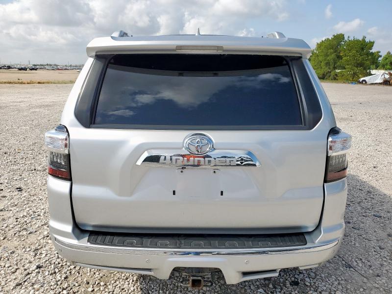 JTEBU5JRXF5265944 - 2015 TOYOTA 4RUNNER SR5/SR5 PREMIUM 银色 照片 6