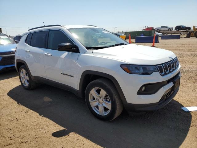3C4NJDBB4NT133007 - 2022 JEEP COMPASS LATITUDE WHITE photo 4