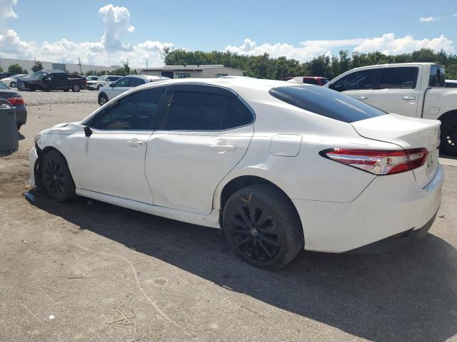4T1L11AK3LU945050 - 2020 TOYOTA CAMRY LE WHITE photo 2