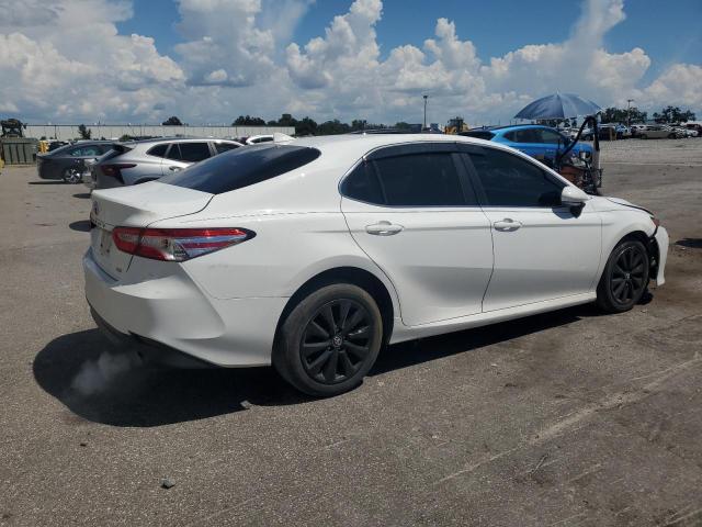 4T1L11AK3LU945050 - 2020 TOYOTA CAMRY LE WHITE photo 3