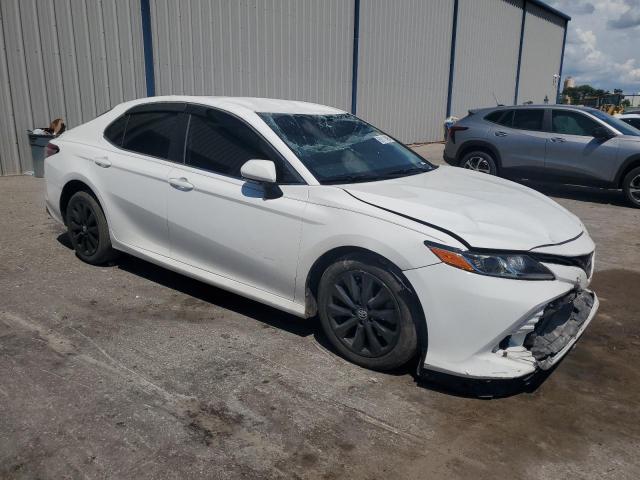 4T1L11AK3LU945050 - 2020 TOYOTA CAMRY LE WHITE photo 4