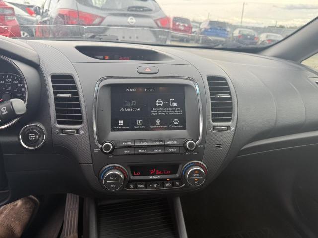 3KPFL4A83HE123128 - 2017 KIA FORTE EX BLUE photo 8