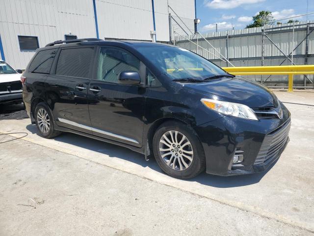 5TDYZ3DC1JS957640 - 2018 TOYOTA SIENNA XLE Чорний фото 4