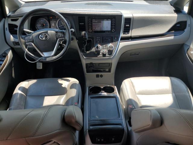5TDYZ3DC1JS957640 - 2018 TOYOTA SIENNA XLE Чорний фото 8