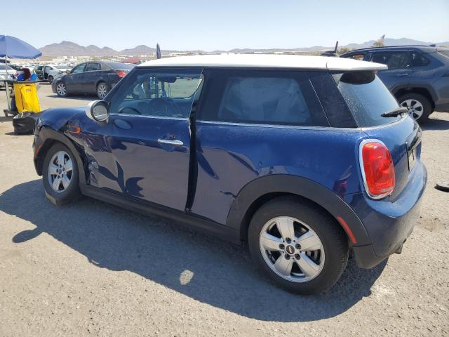 WMWXP5C35H3C64838 - 2017 MINI COOPER BLUE photo 2