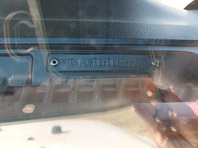 1C4HJWEG6DL693380 - 2013 JEEP WRANGLER U SAHARA WHITE photo 13