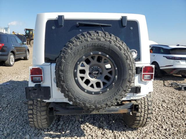 1C4HJWEG6DL693380 - 2013 JEEP WRANGLER U SAHARA WHITE photo 6