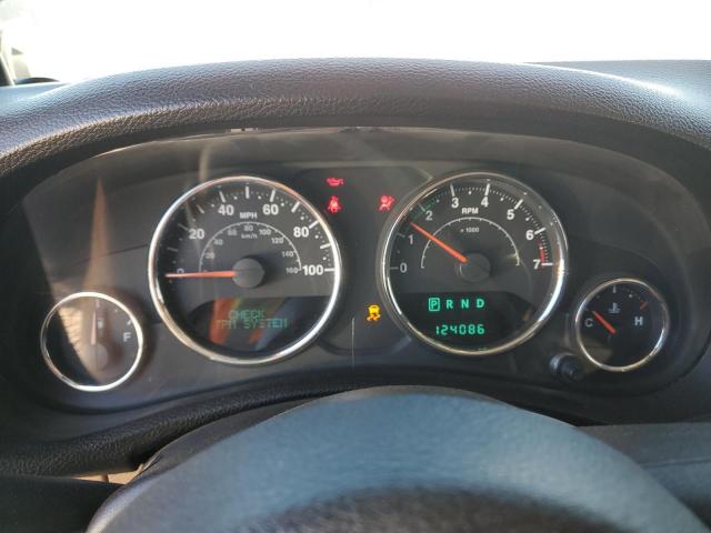 1C4HJWEG6DL693380 - 2013 JEEP WRANGLER U SAHARA WHITE photo 9