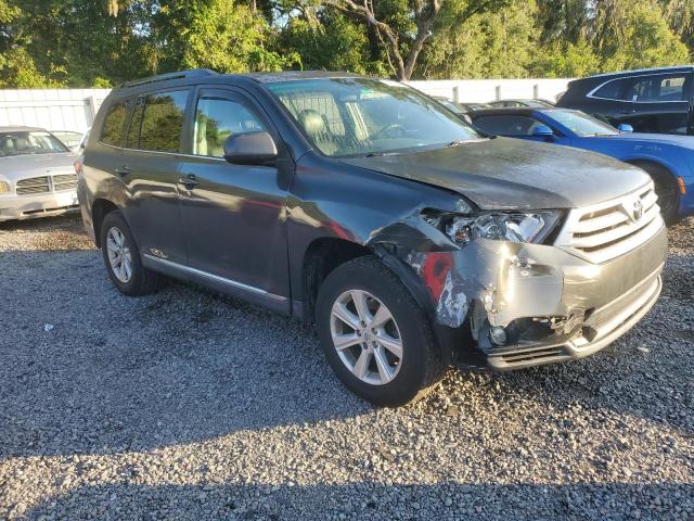 5TDBK3EH9BS043190 - 2011 TOYOTA HIGHLANDER BASE رمادي صورة 4