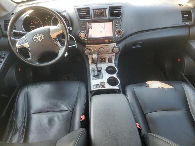 5TDBK3EH9BS043190 - 2011 TOYOTA HIGHLANDER BASE رمادي صورة 8